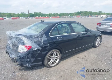 2013 Mercedes-Benz C 300 Luxury 4Matic/Sport 4Matic from USA, damaged, VIN WDDGF8ABXDR289715